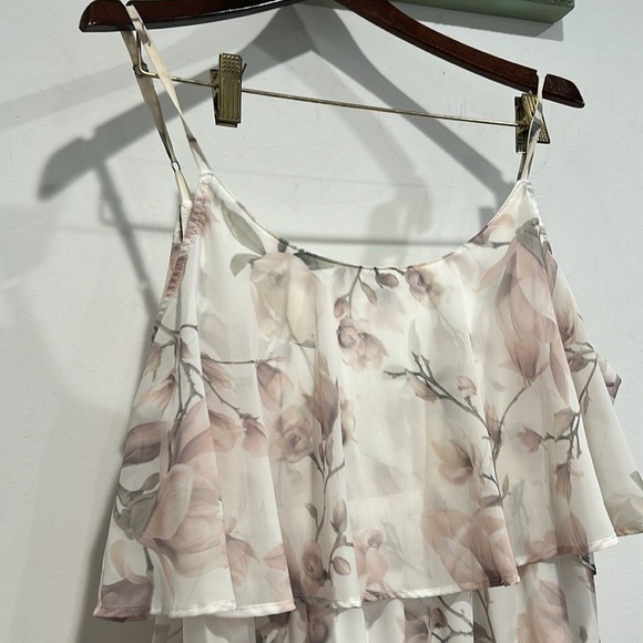 Show me your mumu Katelyn Cheon Floral Maxi gown with Ruffle Detail women’s XL - Picture 4 of 8